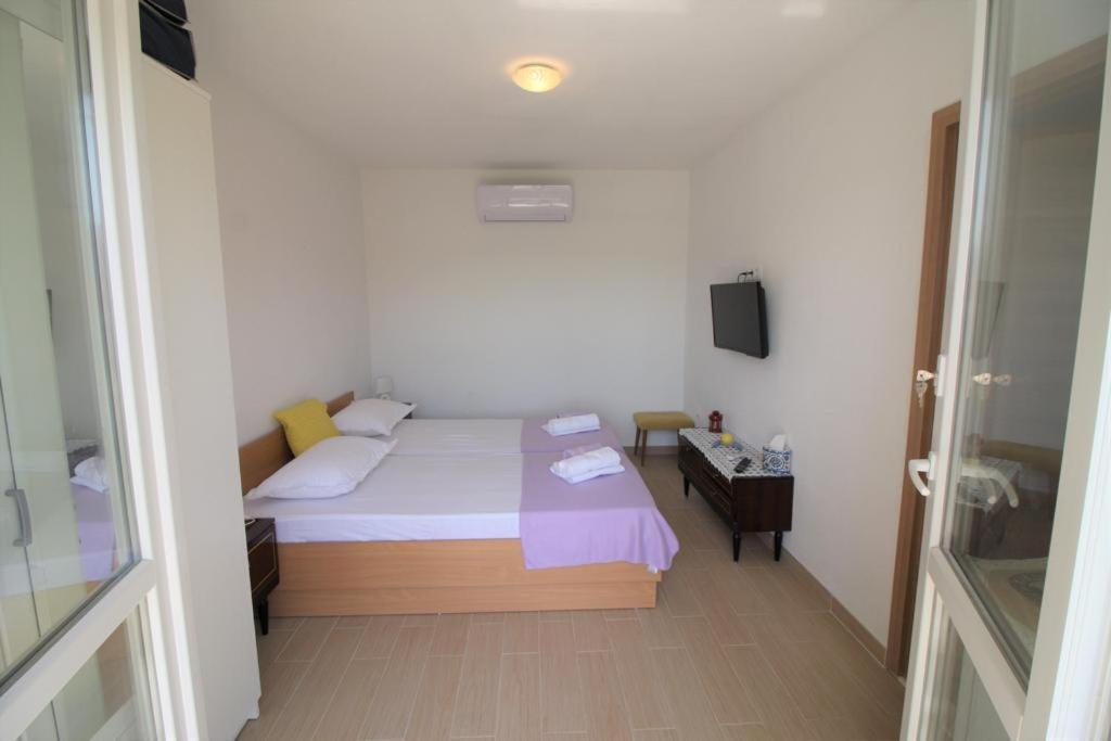 Apartamento Privatna Soba Gita Sumartin Exterior foto