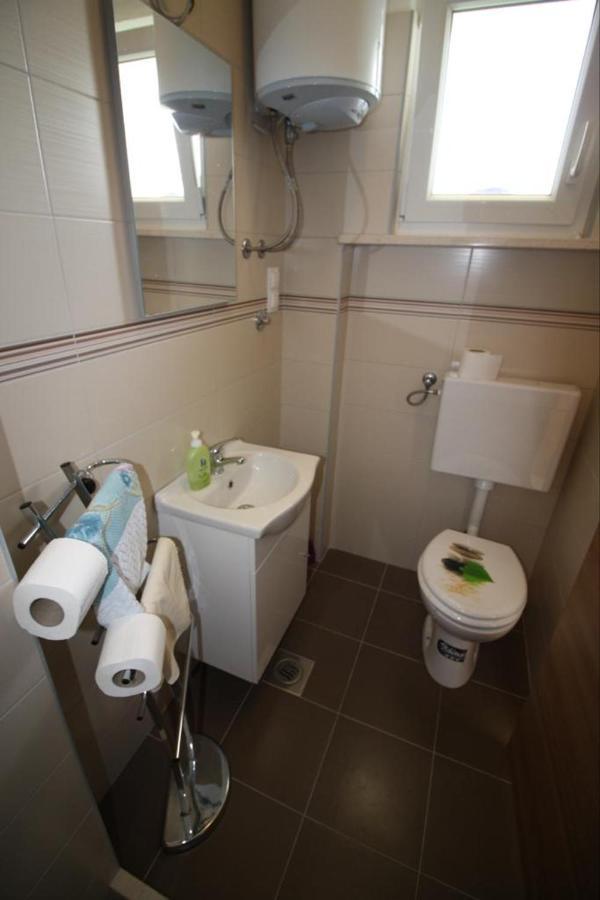 Apartamento Privatna Soba Gita Sumartin Exterior foto
